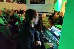 51f49f27-0859-48e1-ac26-92b255277978